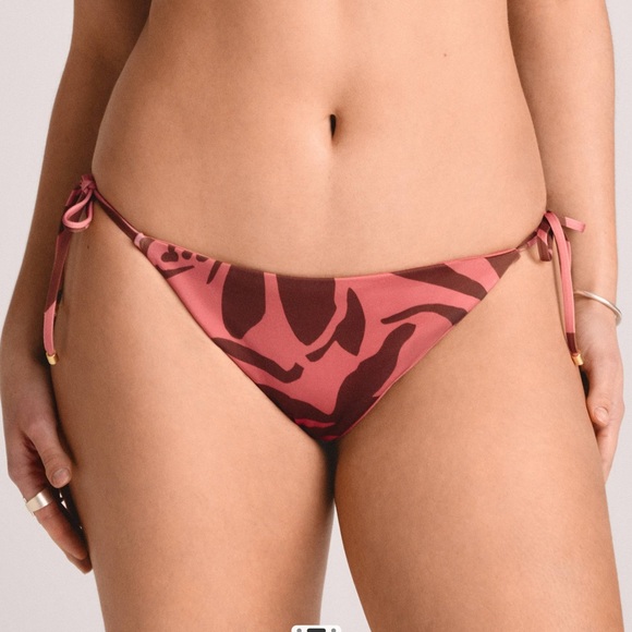 Vitamin A Adjustable Tie-Side Bikini Bottom | Size L | NWT - Picture 1 of 7